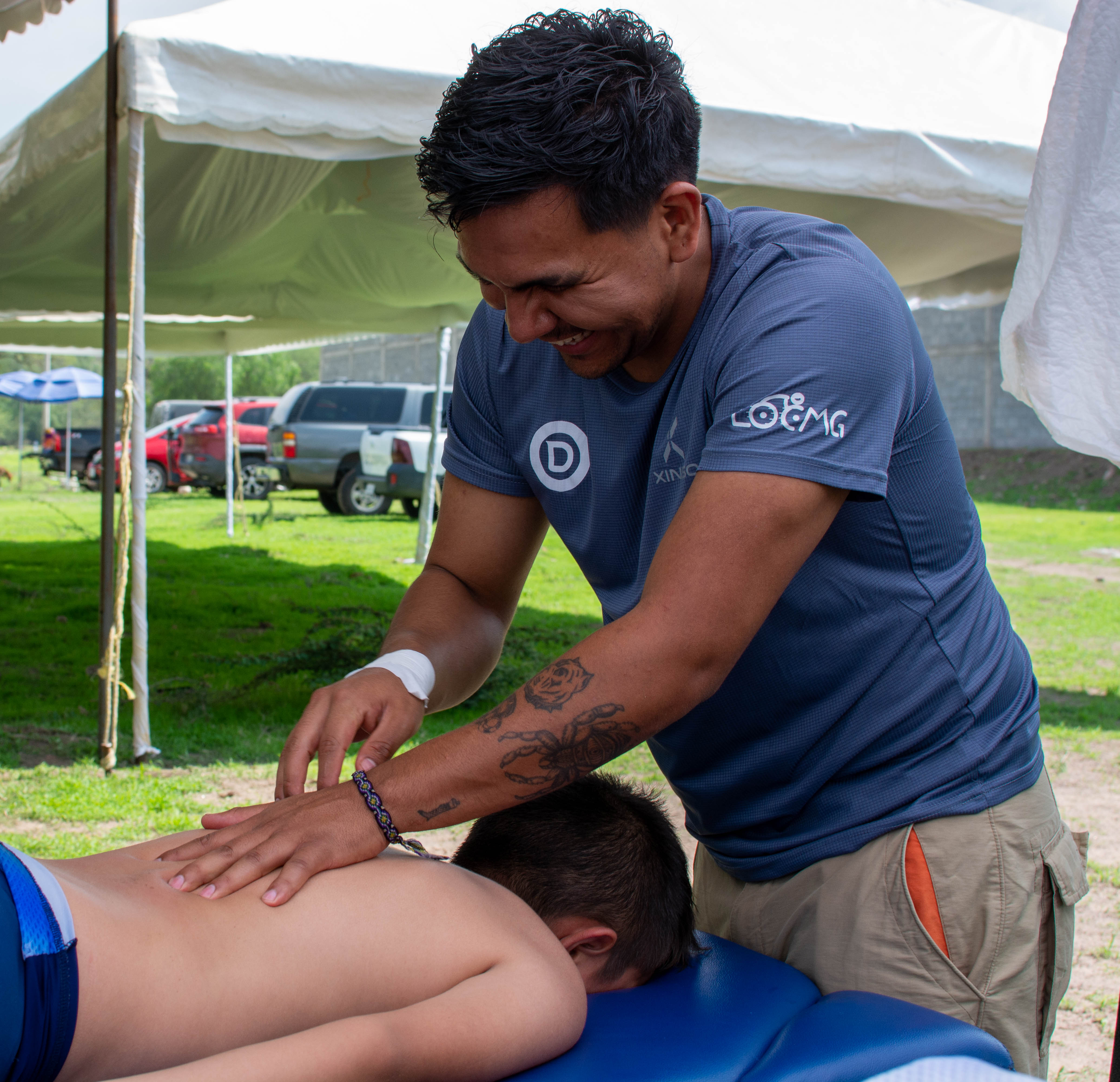 Descargamuscular mediante tecnicas manuales de liberación miofascial